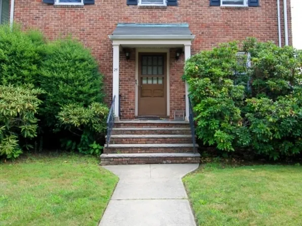 25 Saint Lukes Pl #C0003-3, Montclair, NJ 07042