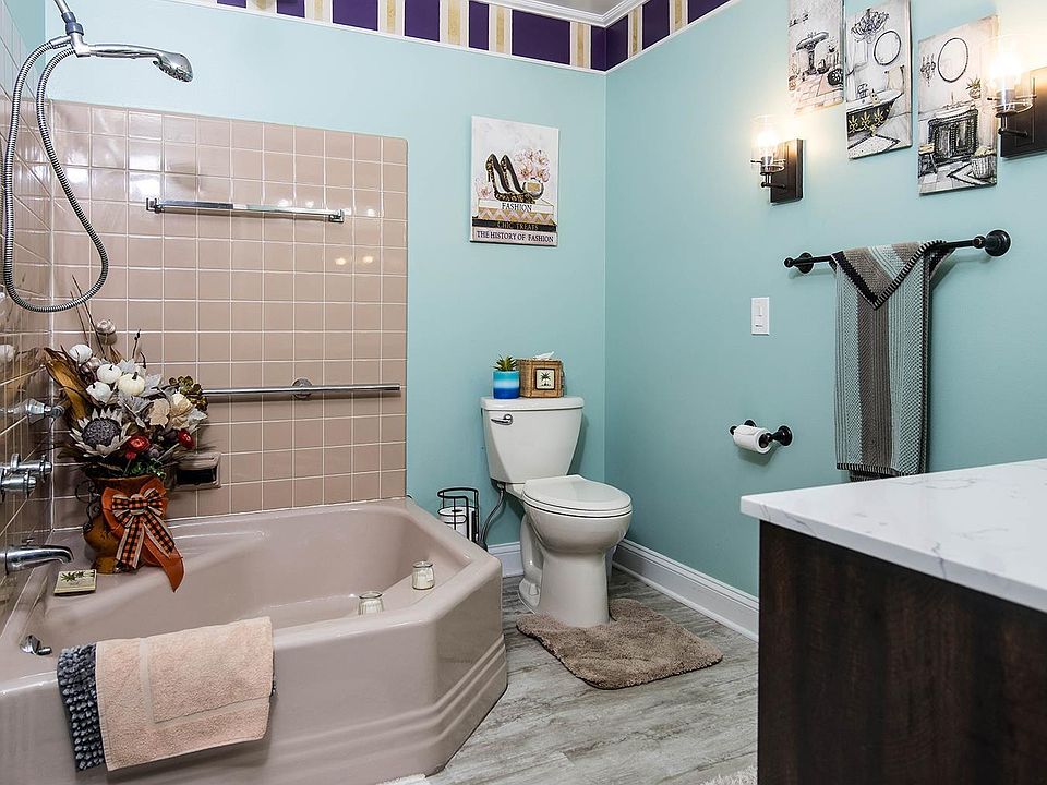 1501 N River Rd #205, photo 18