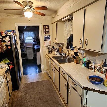 5th image of 14451 SE 45th Ct