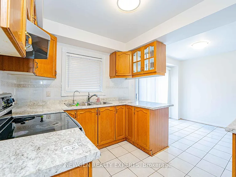 1 Kitto Ct — Photo 17