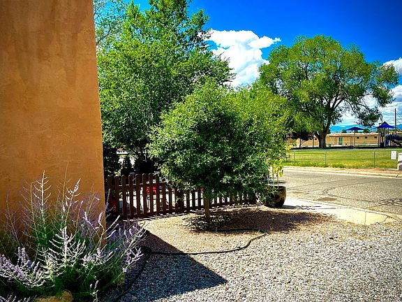 2nd image of 321 Tesuque Dr #A