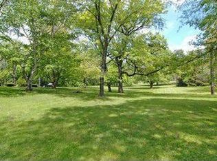 13284 Maple Ave, Lemont, IL 60439