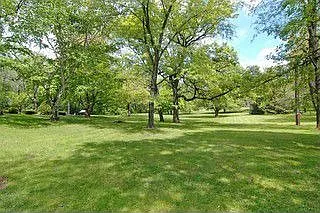 13284 Maple Ave photo 1