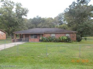 533 Valley View Dr, Philadelphia, MS 39350