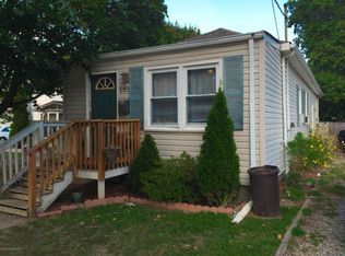 281 S Bridge Ave, Red Bank, NJ 07701