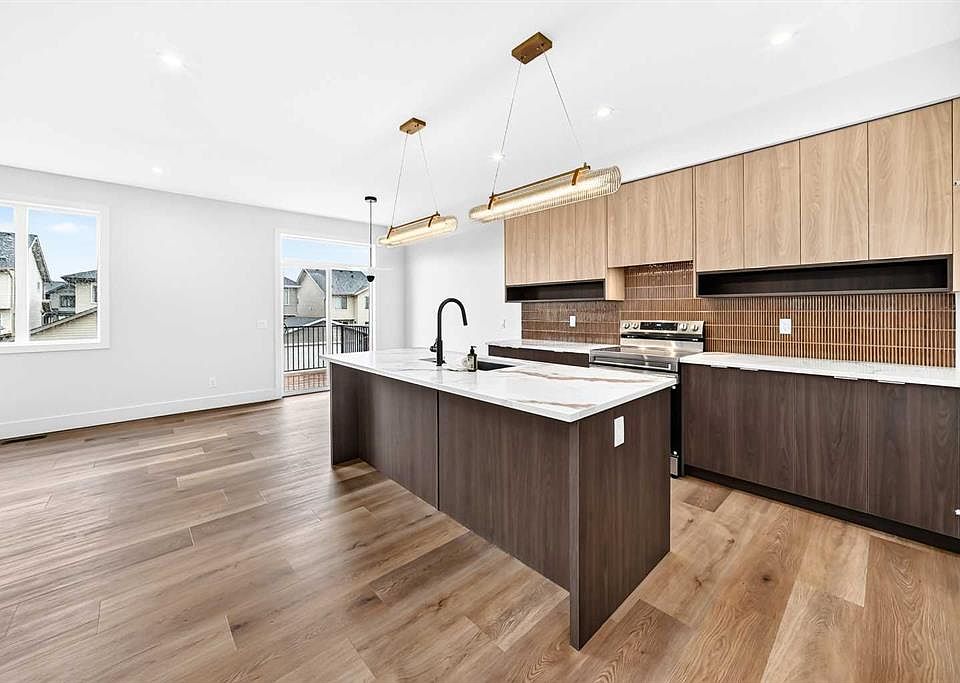 1st image of 226 N Greystone Blvd