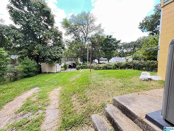 3rd image of 1617 Bush Blvd