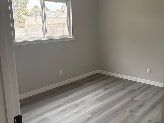 5th image of 6205 Jeffery Ave NE