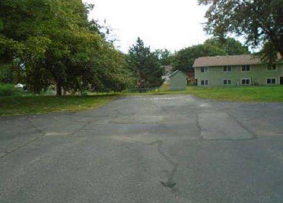 4th image of 837 Evergreen Cir