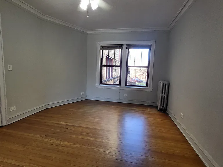 5464-76 S. Harper Ave. — Photo 16