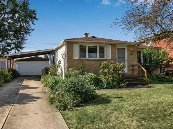 76 Santin Dr, Cheektowaga, NY 14225