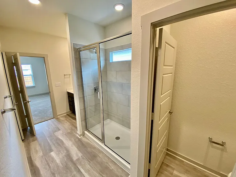 10210 Criswell Rd — Photo 16