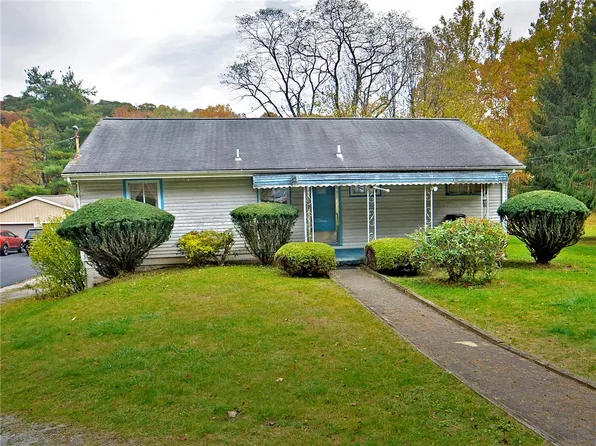 3395 Logan Ferry Rd, Murrysville, PA 15668