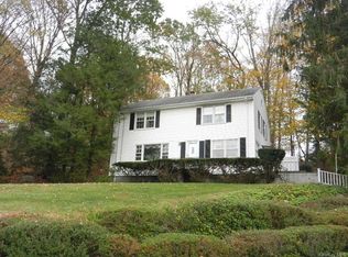 64 Brook St, Mahopac, NY 10541