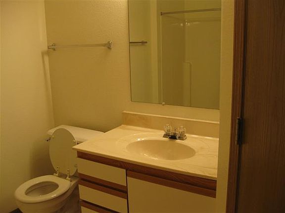 5th image of 600 Buwalda Dr