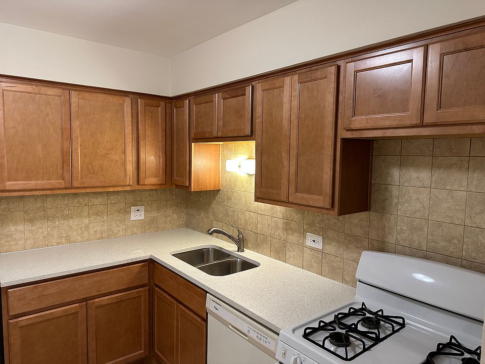 1st image of 1493 N Winslowe Dr Unit 202