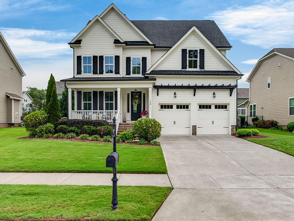 1st image of 208 Traditions Garden Ln