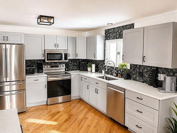 5th image of 1803 Harwood Hill Road