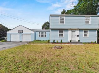 211 Tiogue Ave, Coventry, RI 02816