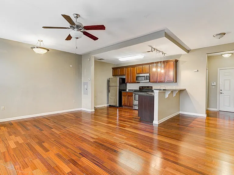 731 Litty Ct #105 — Photo 7