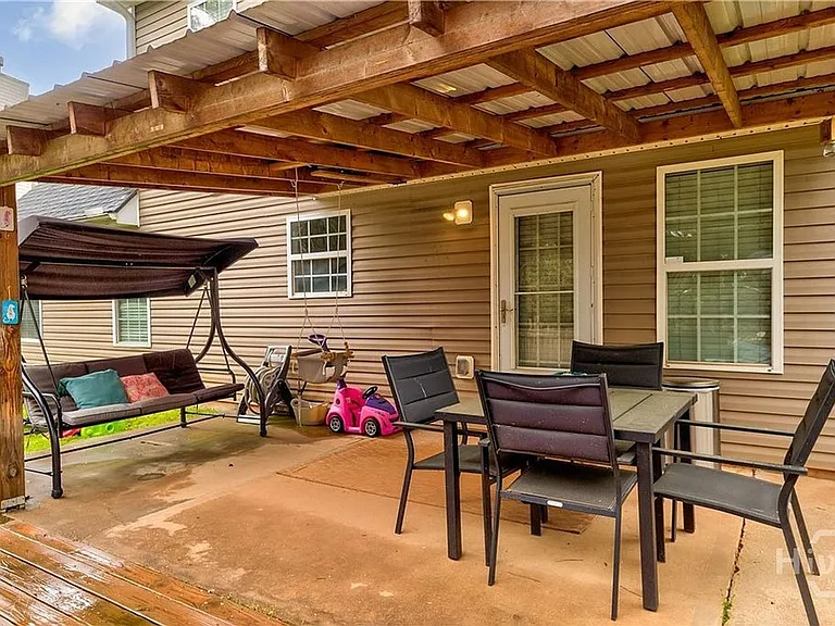 71 Northwood Dr — Photo 42