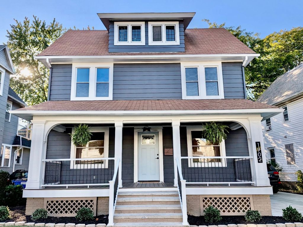 1902 W 73rd St - Property Image