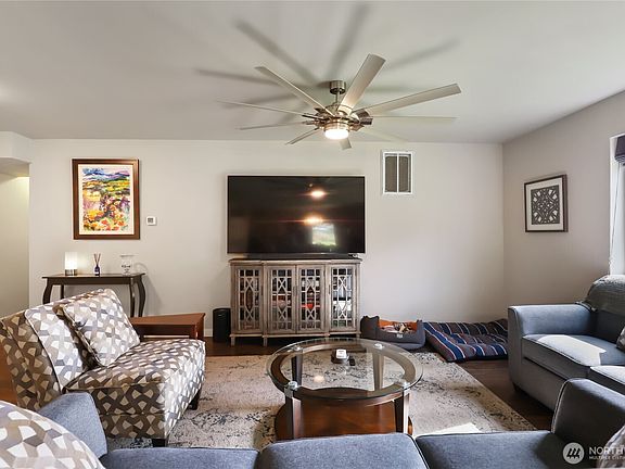 5th image of 1332 Bulman Road SE