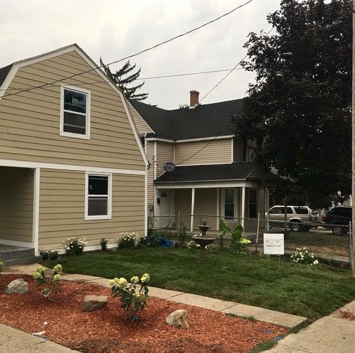 1st image of 1839 Stafford Ave SW