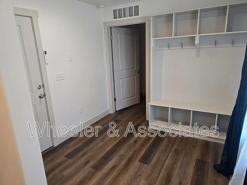 2 bed, 2.0 bath, 1621 sqft, $1,850 — Photo 3