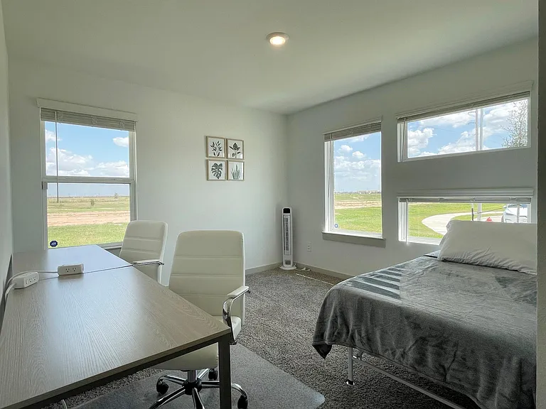3902 Itzle Island Ct — Photo 32