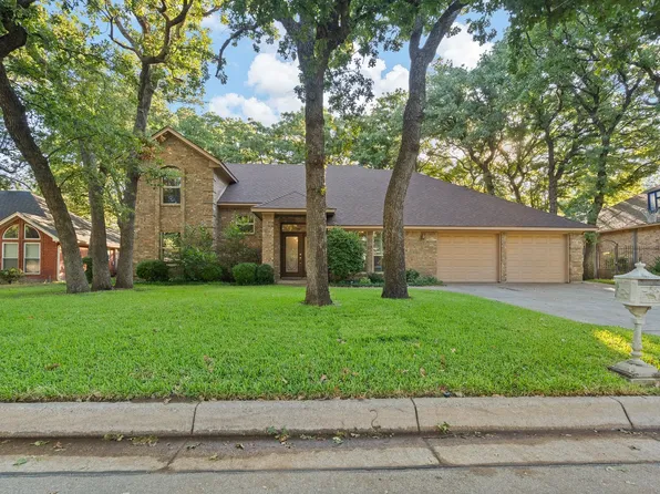 649 Parkridge Blvd, Burleson, TX 76028