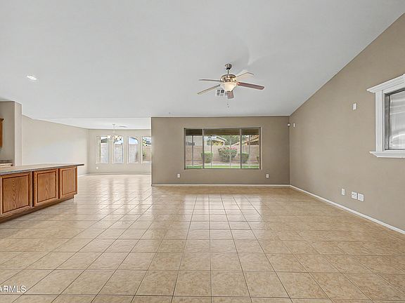 4th image of 1657 E BAKER Drive E