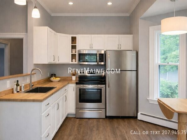 15 Lloyd Ln APT 1