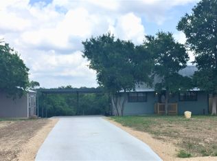 1562 Enchanted River Dr, Bandera, TX 78003