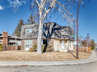 144 W Silvergrove Rd NW, Calgary, AB T3B 4K1