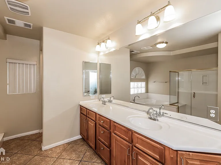 8467 Cambria Cellars Ct — Photo 29