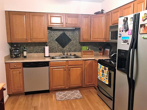 3rd image of 624 Nakomi Dr