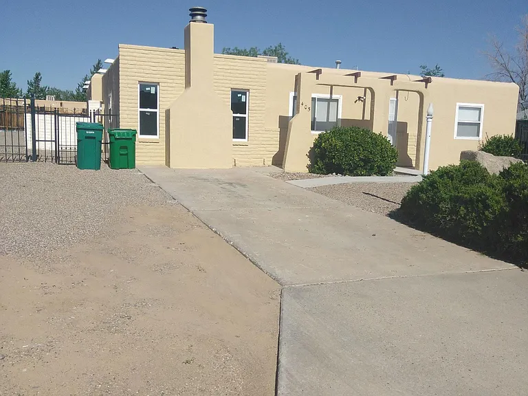 405 Oreja De Oro Dr SE — Photo 2