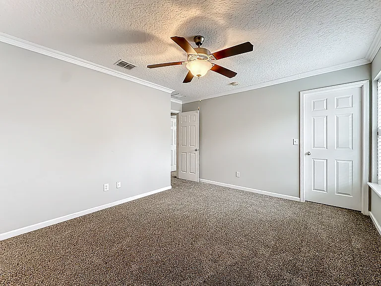 11383 Emilys Crossing Ct — Photo 20