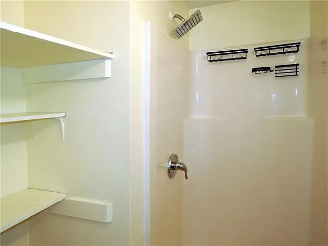 7204 Hickory St #B — Photo 18