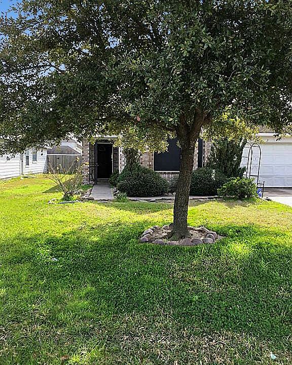1st image of 926 Regional Park Dr