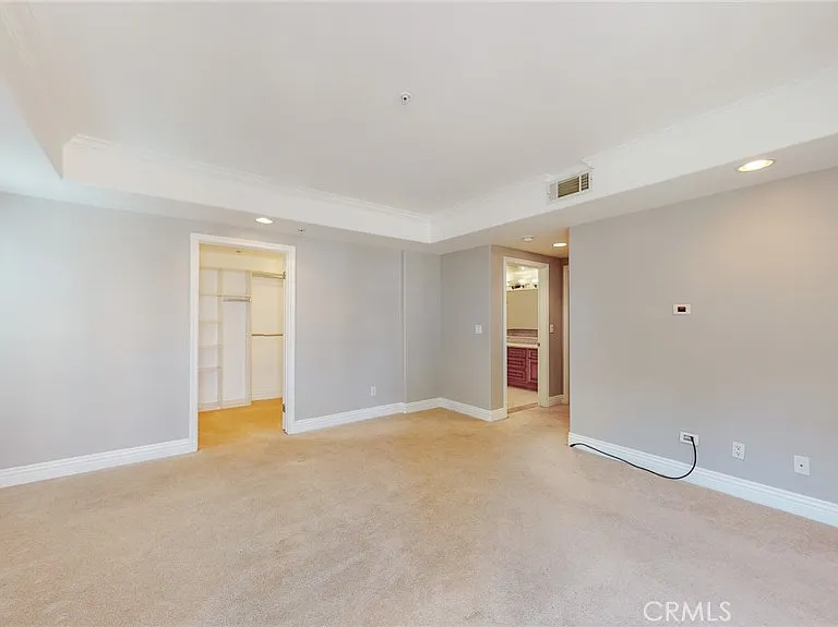 11540 Moorpark St #103 — Photo 15