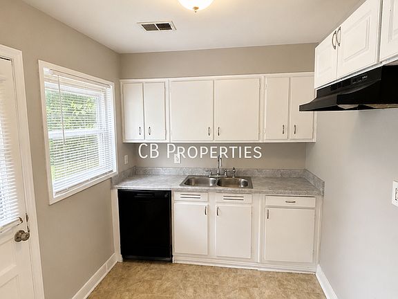 2nd image of 3717 Deerwood Cv