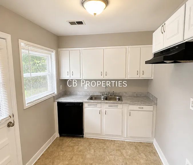 3717 Deerwood Cv — Photo 2