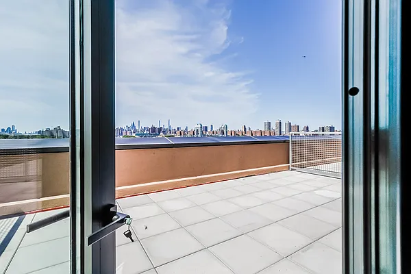 Rented by Nooklyn NYC LLC | media 7