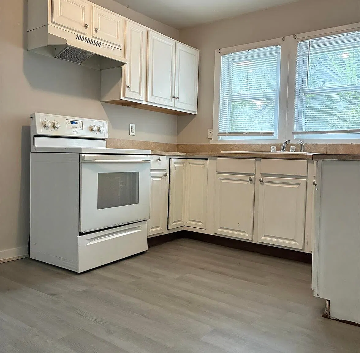 109 Grant St — Photo 4