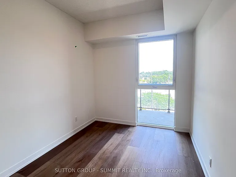 33 Erie Ave #402 — Photo 12