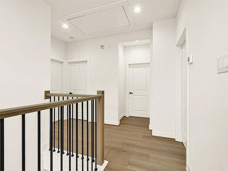 3613 Gano St — Photo 18