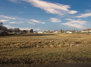 E 811th Pr NE, West Richland, WA 99353