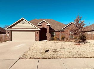 3806 Solitude St, Springdale, AR 72764